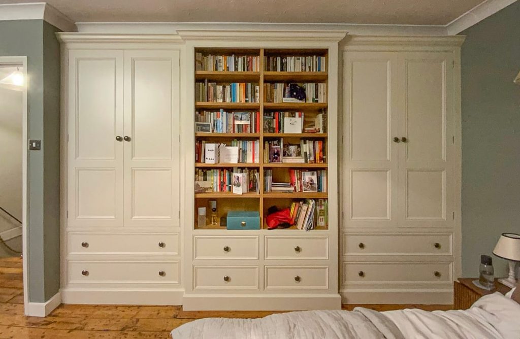 Bespoke wardrobe with bookshelves