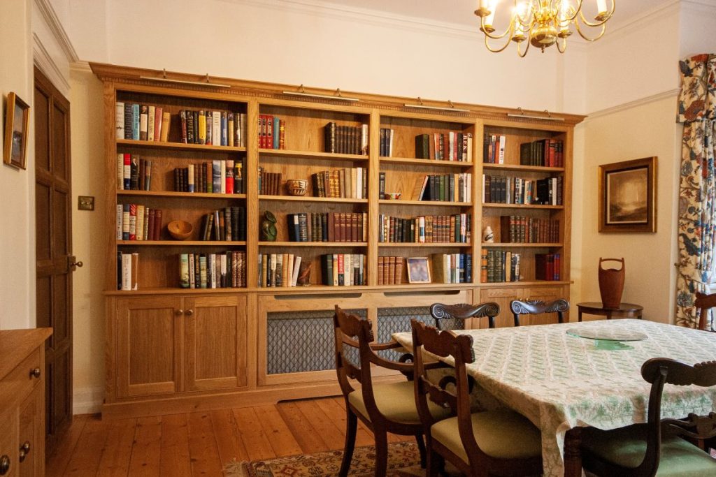 Traditional oak library handmade by Salcey Cabinet Makers