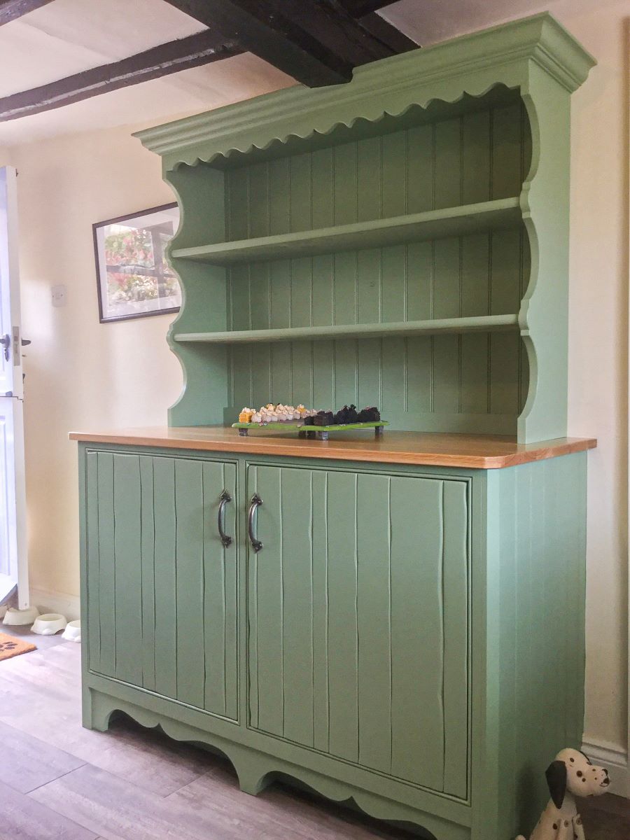 Welsh dresser by Salcey Cabinet Makers